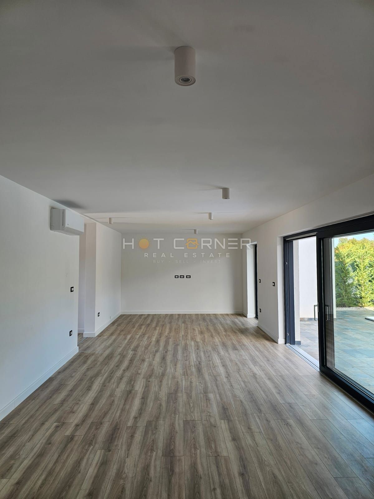 Vendita di villa moderna nei dintorni di Rovigno (2025)