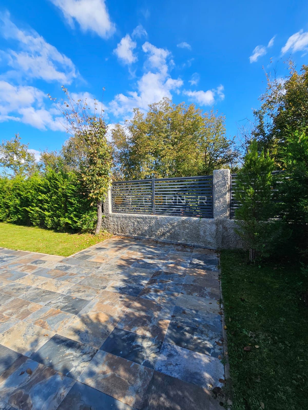 Vendita di villa moderna nei dintorni di Rovigno (2025)