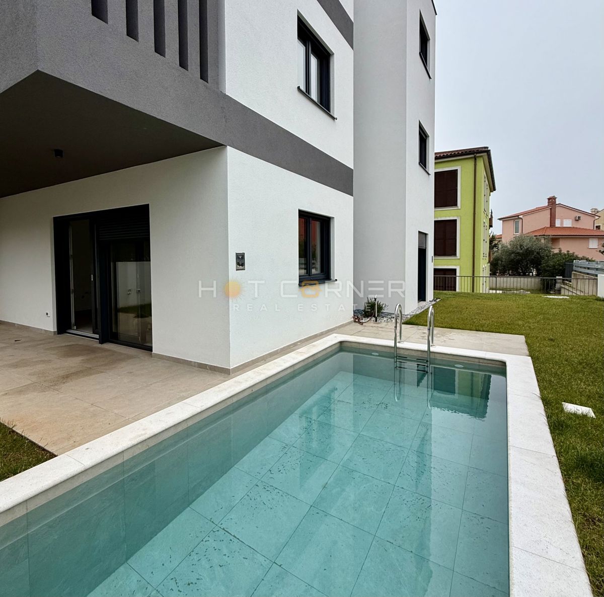 Premantura, appartamento di alto livello in posizione privilegiata