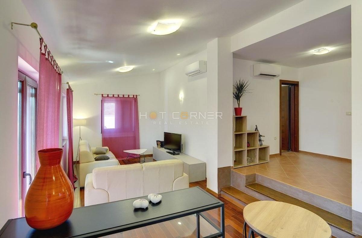 Casa Valdebek, Pula, 386m2