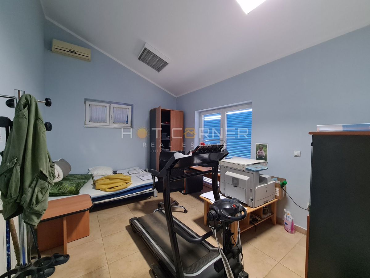 Casa Veli vrh, Pula, 170m2