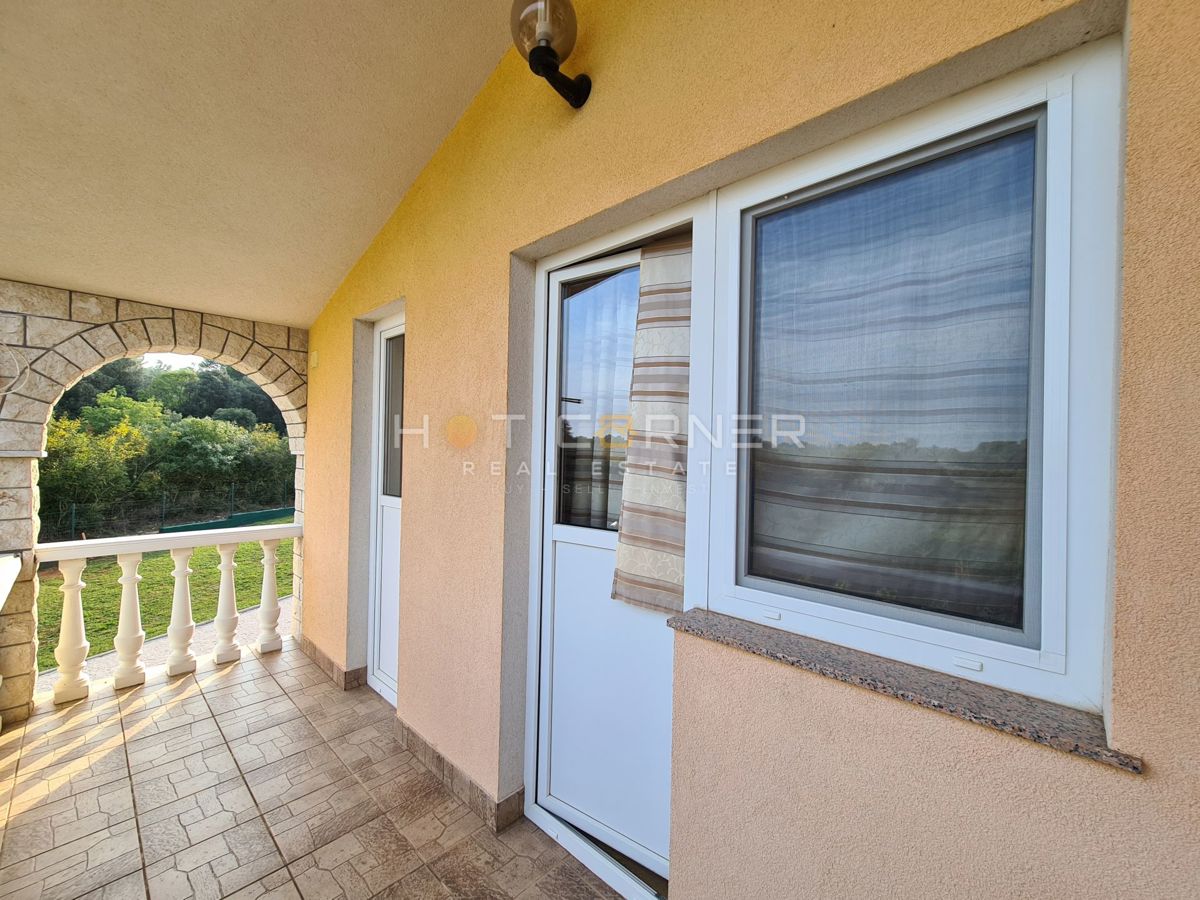 Casa Štinjan, Pula, 100m2