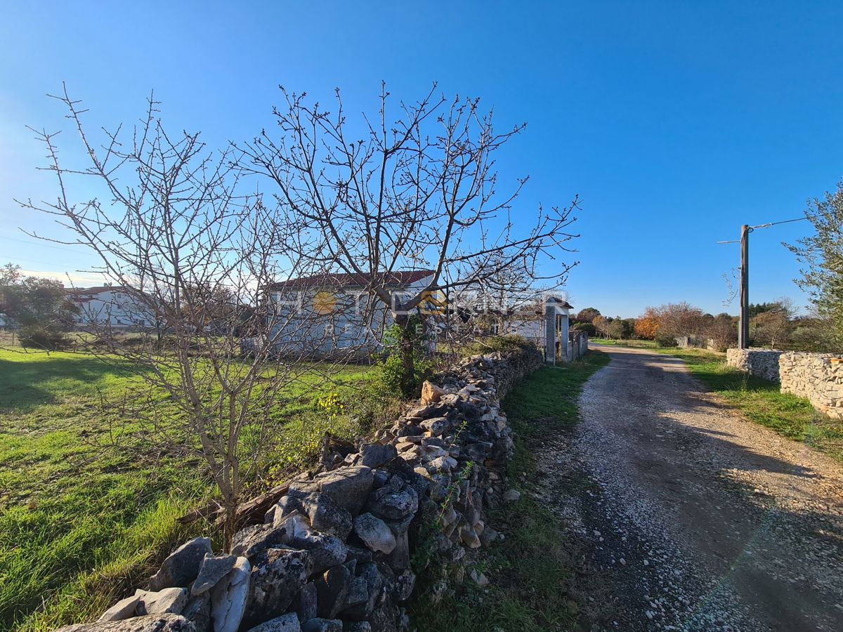 Terreno Veli vrh, Pula, 2.260m2