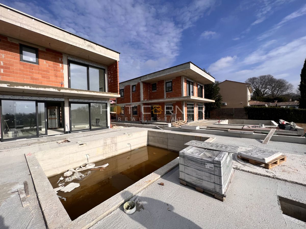 Casa Smoljanci, Svetvinčenat, 200m2