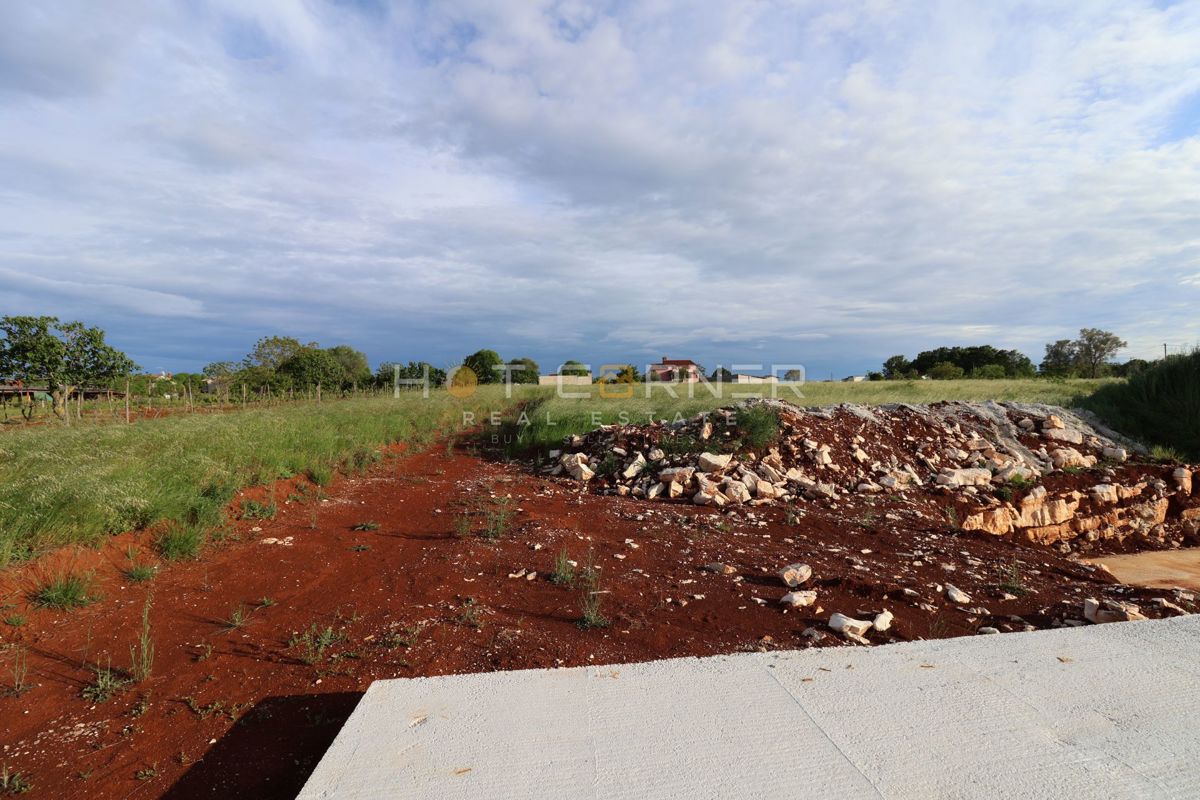 Terreno Bibići, Svetvinčenat, 858m2