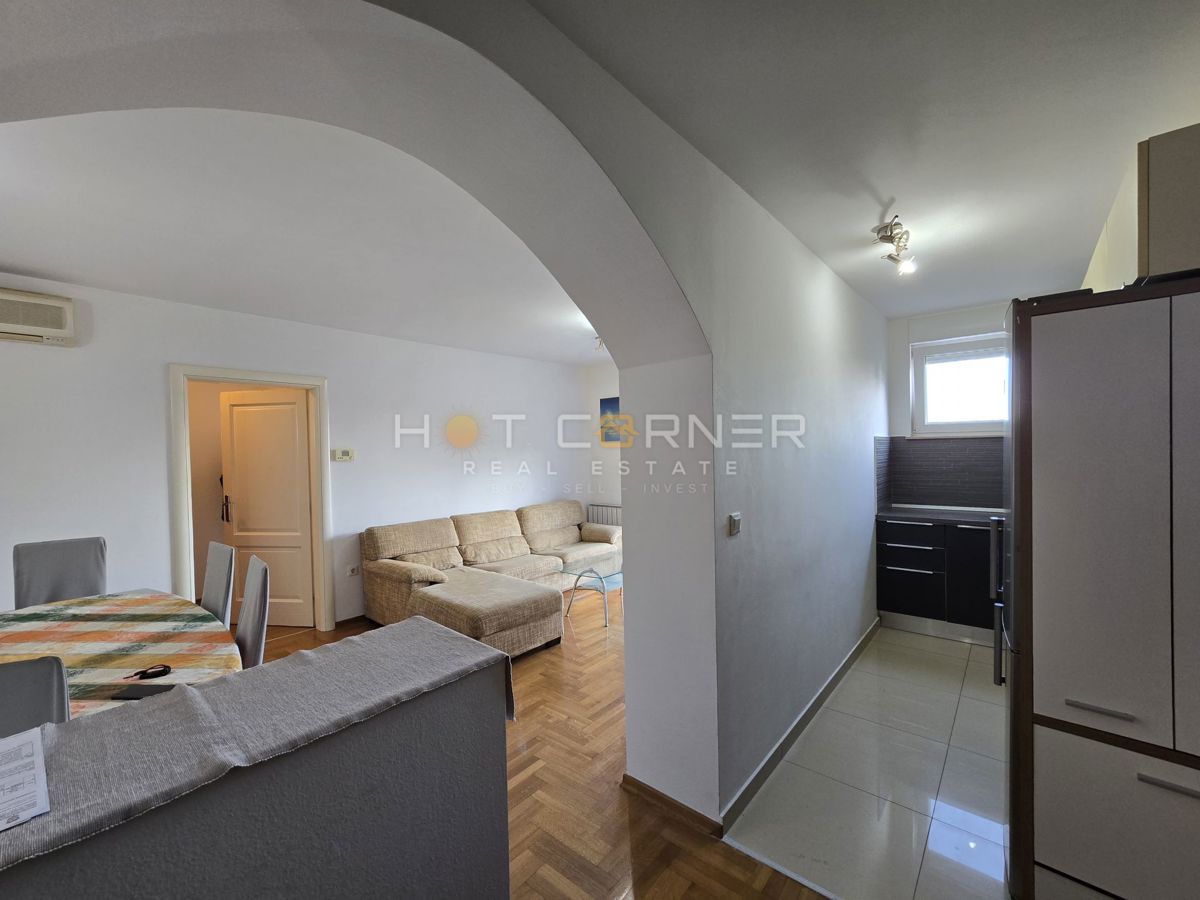 Appartamento Valdebek, Pula, 55m2