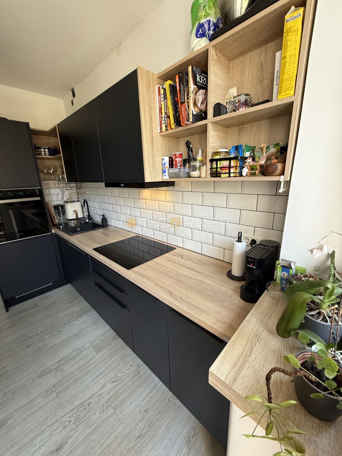 Occasione – Pola, zona centrale: Affascinante villa austro-ungarica con due appartamenti, giardino e taverna