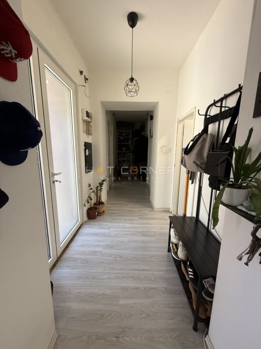 Occasione – Pola, zona centrale: Affascinante villa austro-ungarica con due appartamenti, giardino e taverna