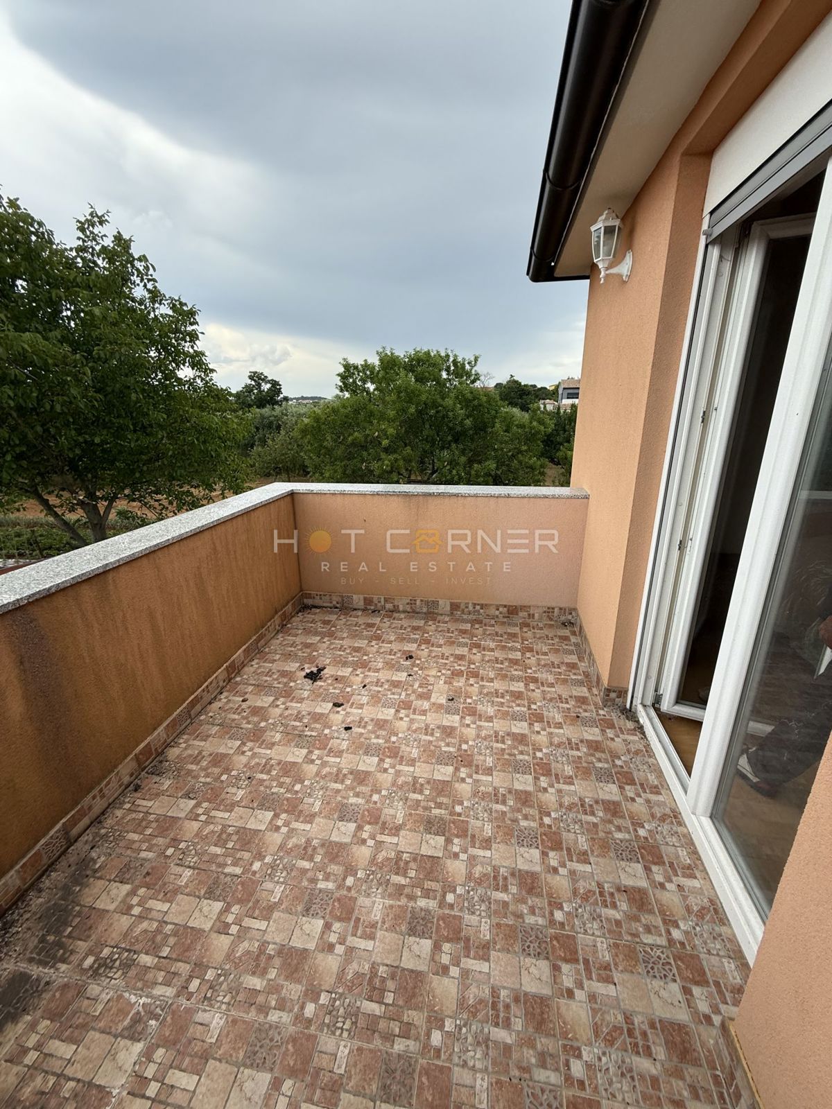 Pola, Šikići, casa familiare, 3 camere da letto, con bel giardino