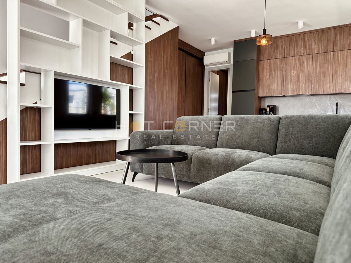 immobiliare di lusso a medulin, 3 ville+barca