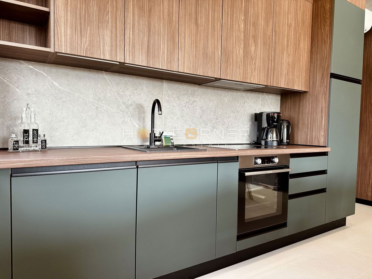 immobiliare di lusso a medulin, 3 ville+barca