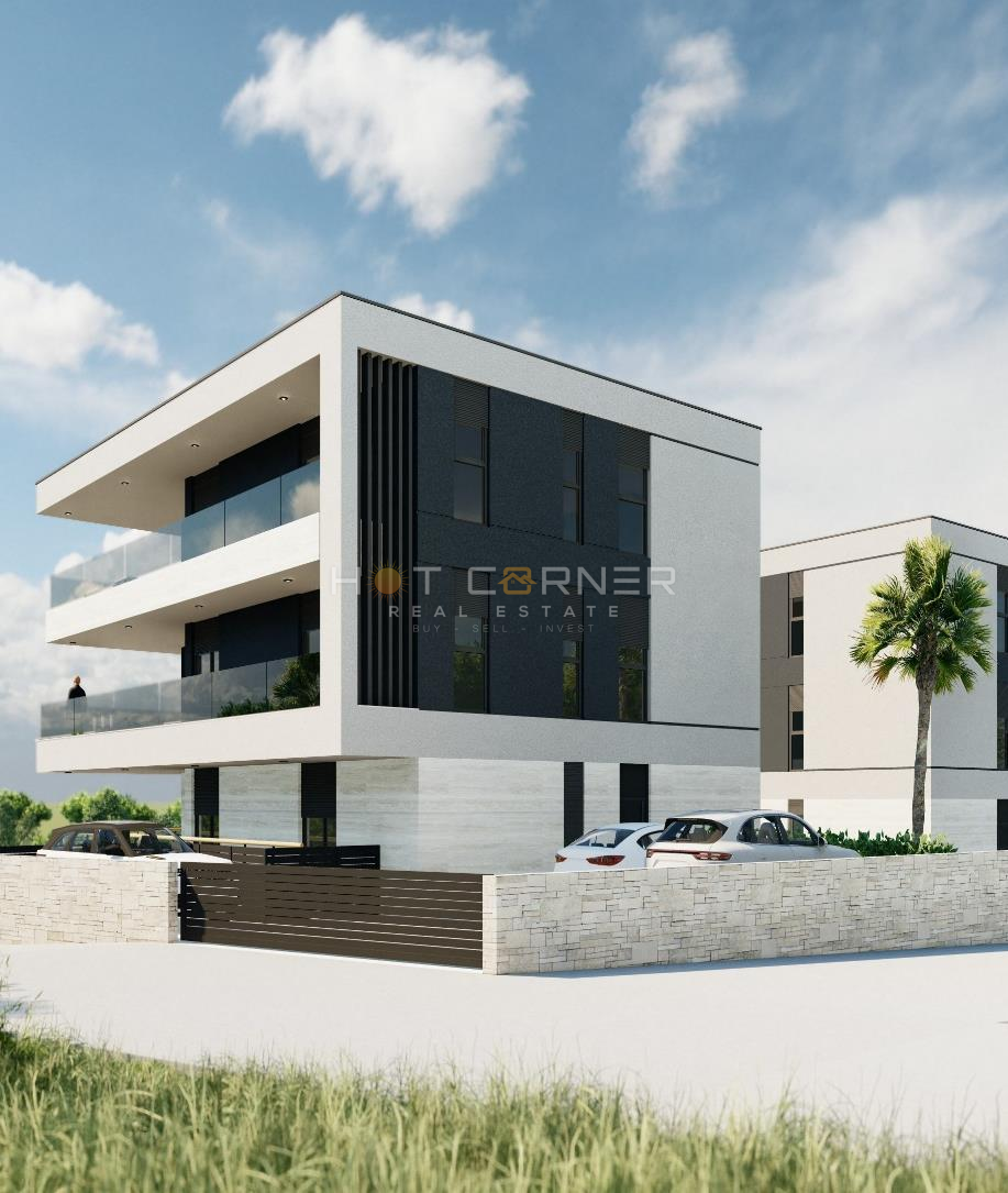 Lusso al piano terra con giardino