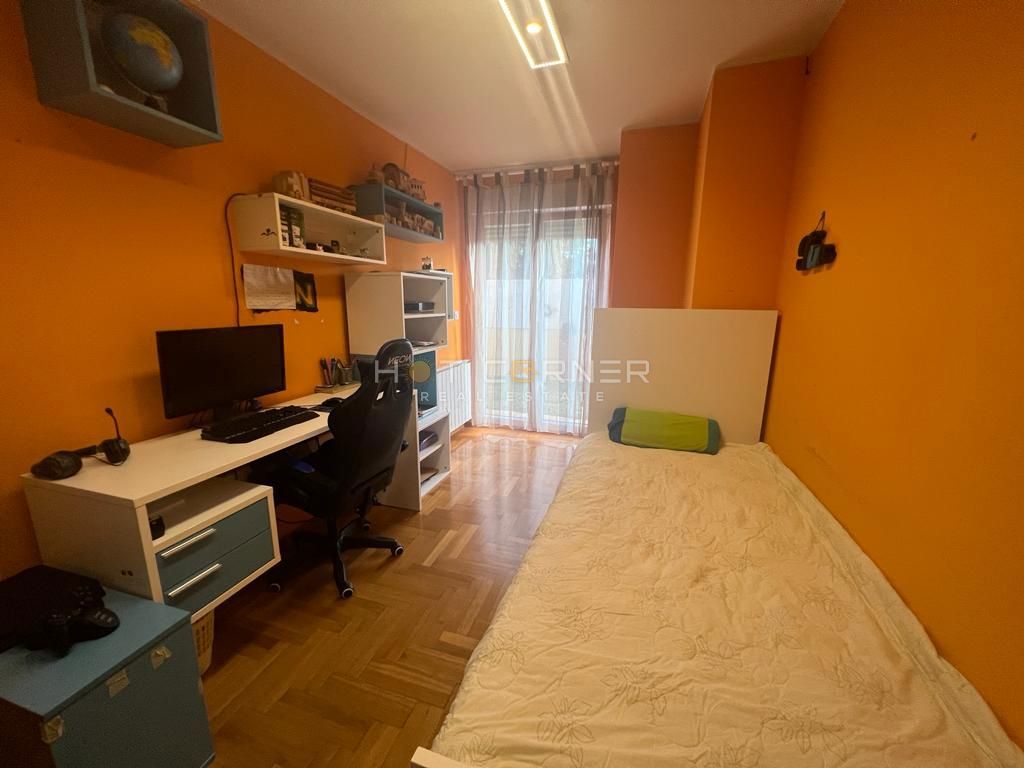 Appartamento Valdebek, Pula, 69m2