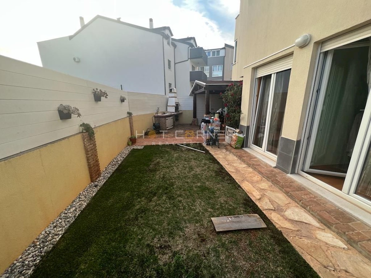 Appartamento Valdebek, Pula, 69m2