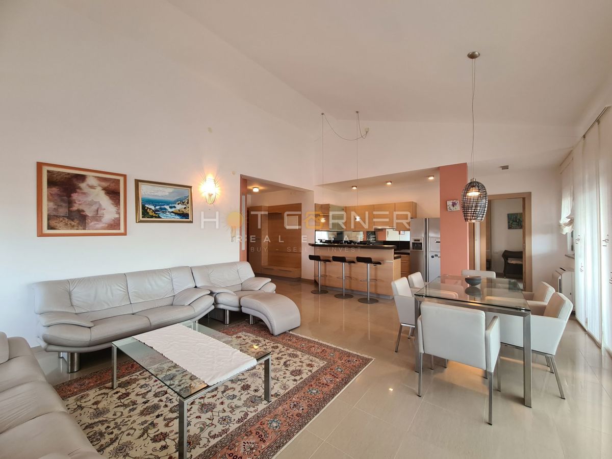 Appartamento Pješčana Uvala, Medulin, 270m2