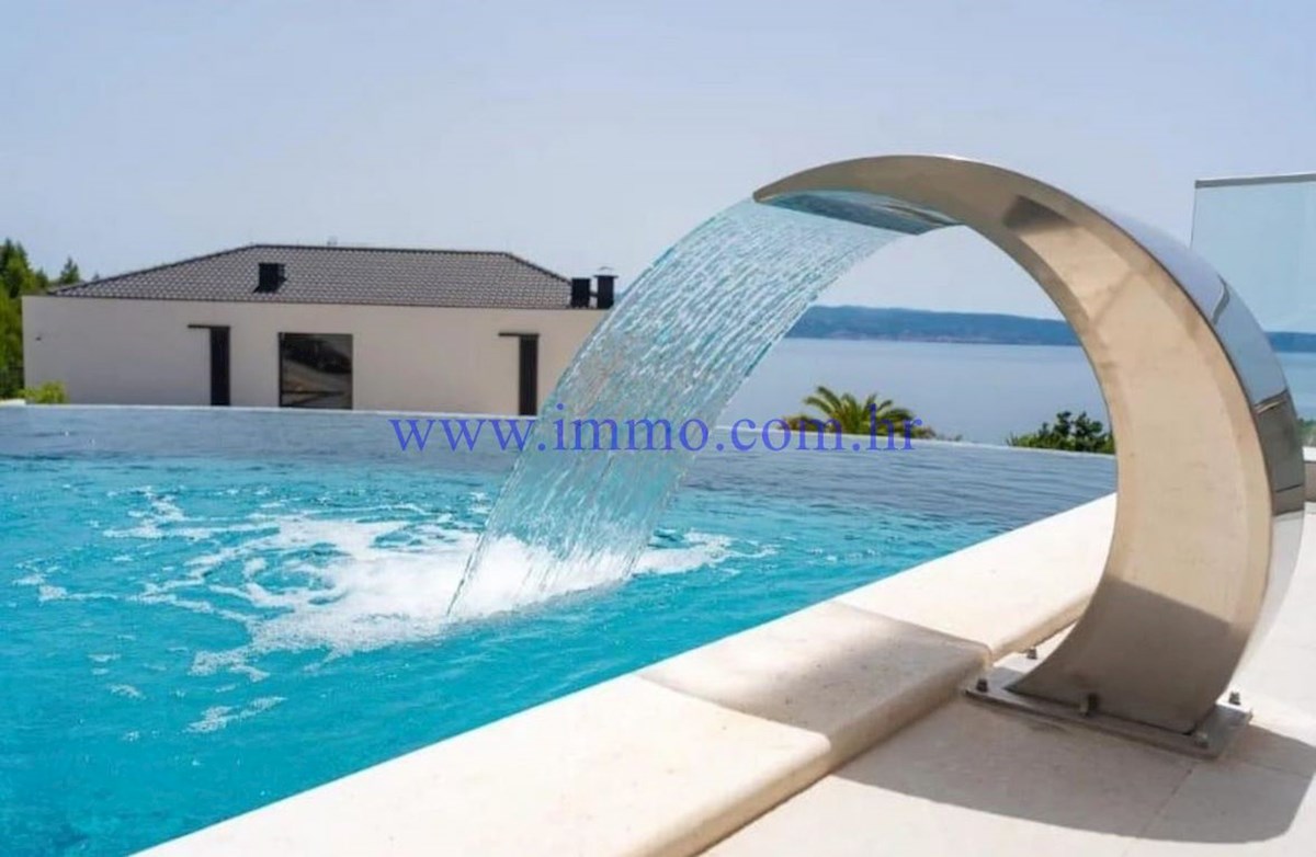 BELLISSIMA NUOVA VILLA VICINO A SPALATO