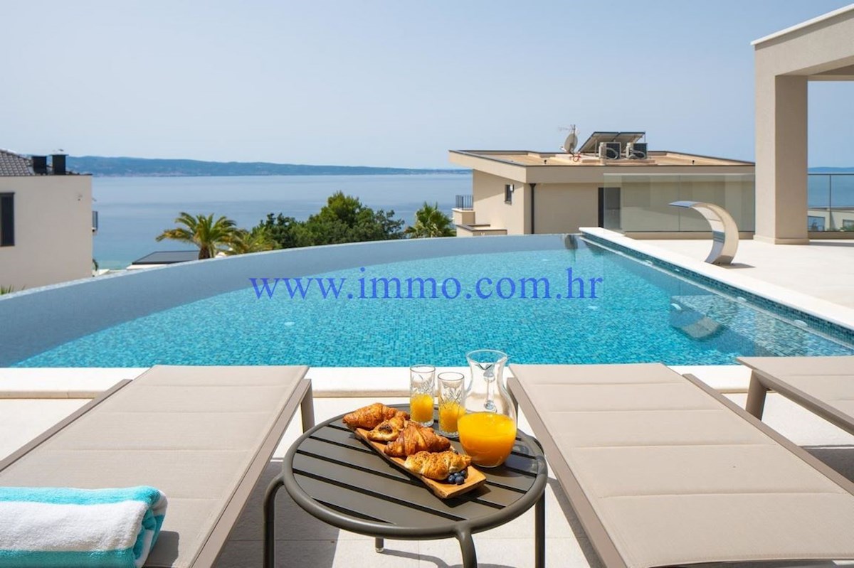 BELLISSIMA NUOVA VILLA VICINO A SPALATO