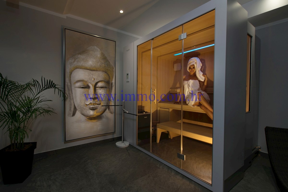 NUOVA VILLA CON PISCINA E VISTA PANORAMICA SUL MARE