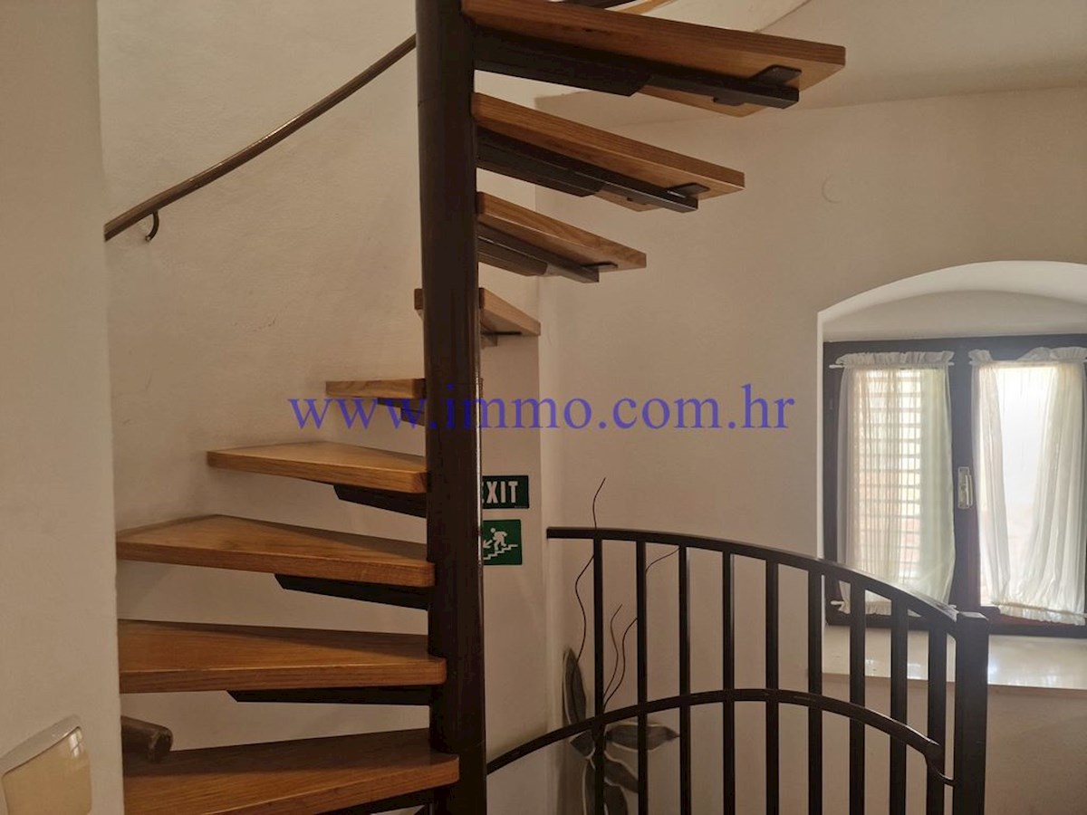 PROPRIETÀ UNICA NEL CENTRO DI SPALATO