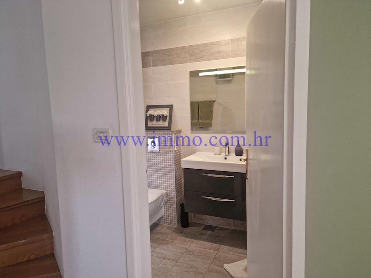 PROPRIETÀ UNICA NEL CENTRO DI SPALATO