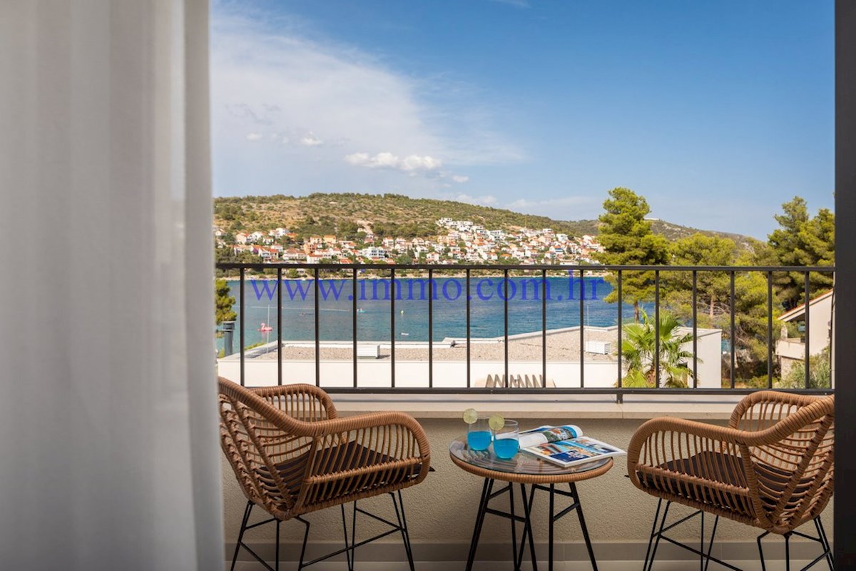 NUOVA VILLA CON PISCINA VICINO AL MARE