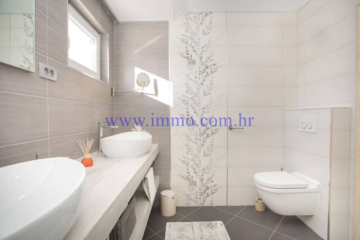 BELLA PROPRIETÀ NEI DINTORNI DI ŠIBENIK