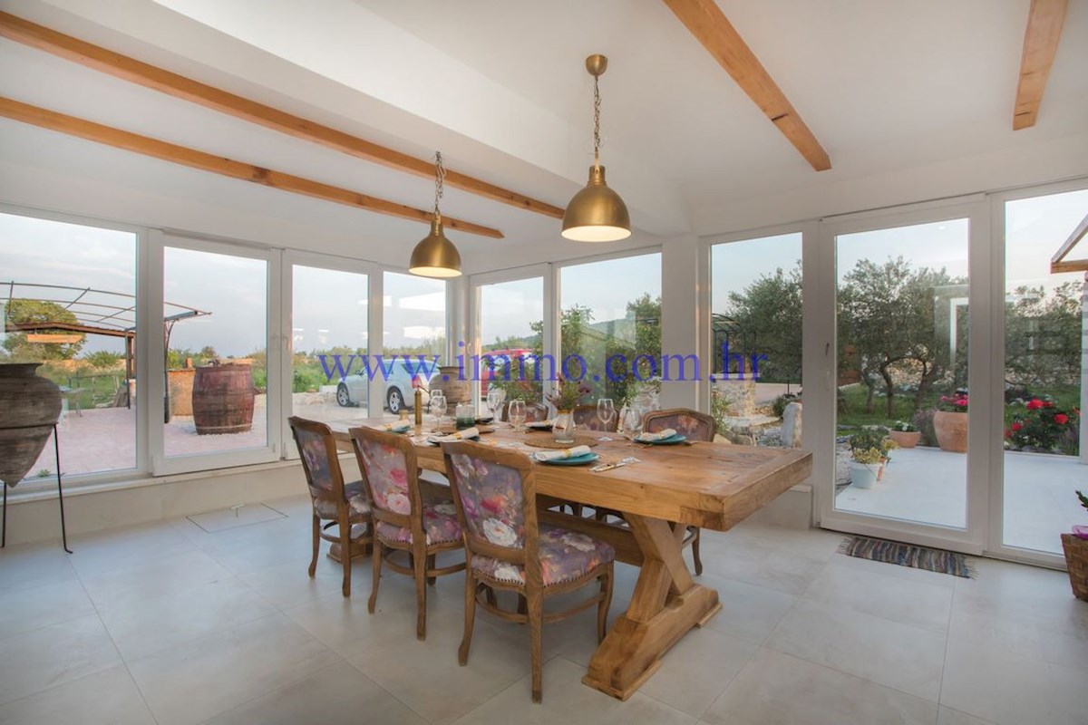 BELLA PROPRIETÀ NEI DINTORNI DI ŠIBENIK