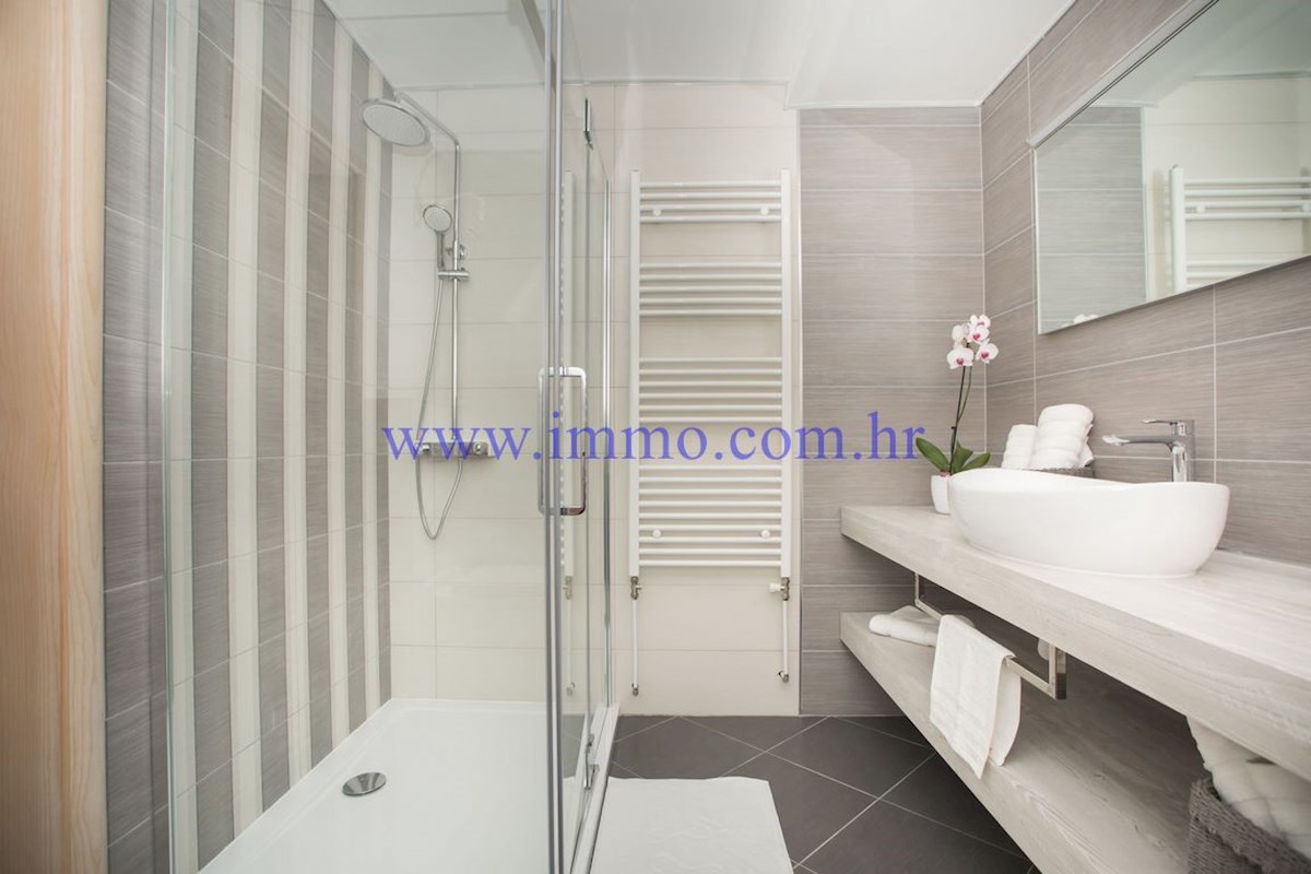 BELLA PROPRIETÀ NEI DINTORNI DI ŠIBENIK