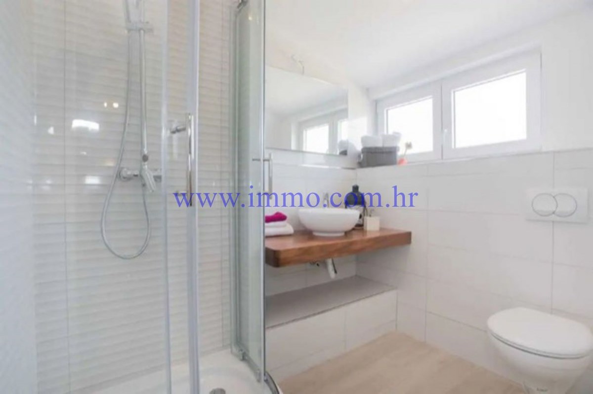 BELLA PROPRIETÀ NEI DINTORNI DI ŠIBENIK