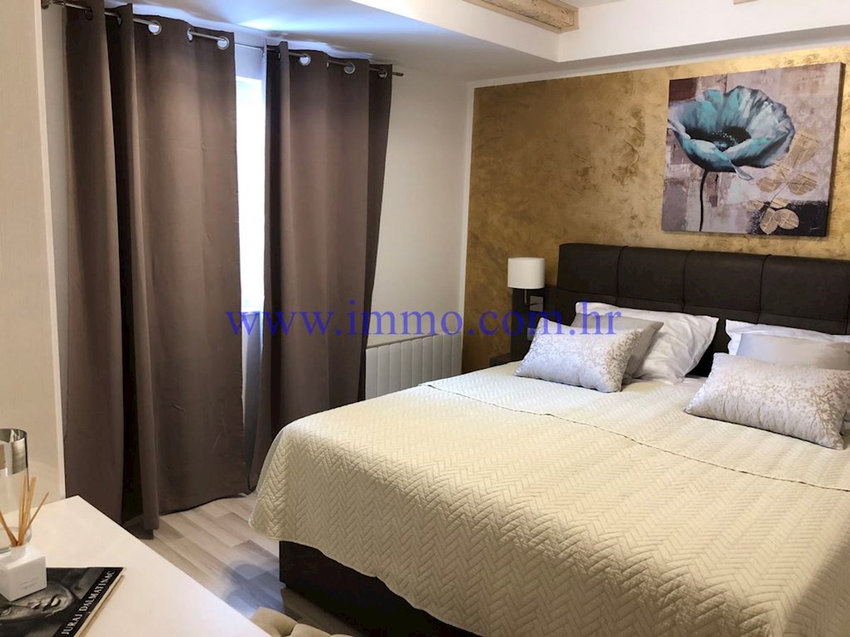 BELLA PROPRIETÀ NEI DINTORNI DI ŠIBENIK