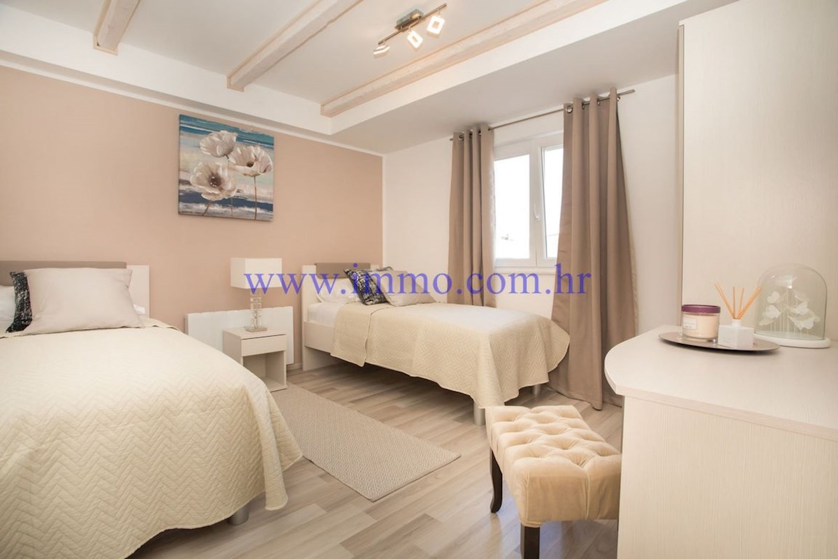 BELLA PROPRIETÀ NEI DINTORNI DI ŠIBENIK