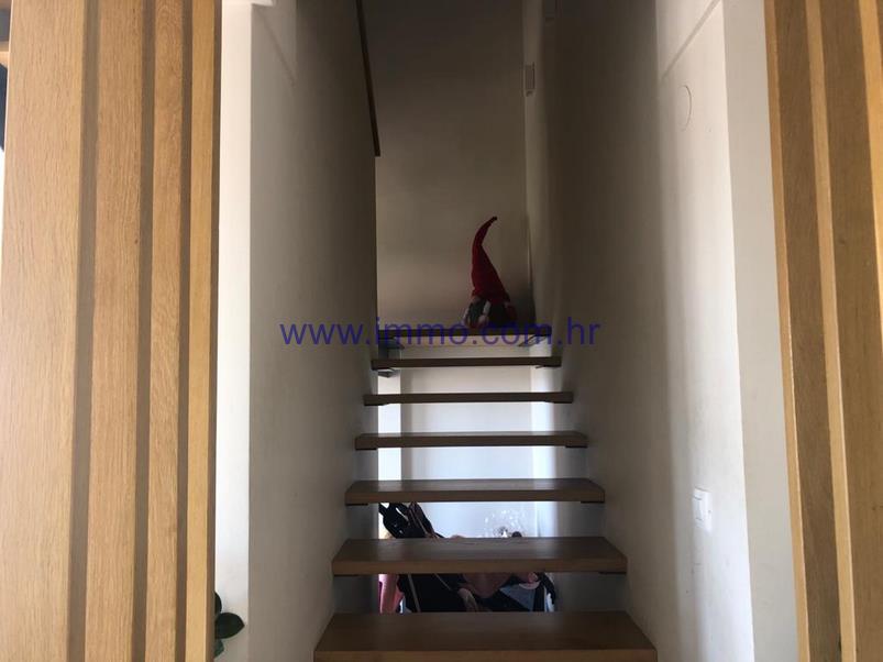 VILLA CON VISTA MARE VICINO A SIBENICO