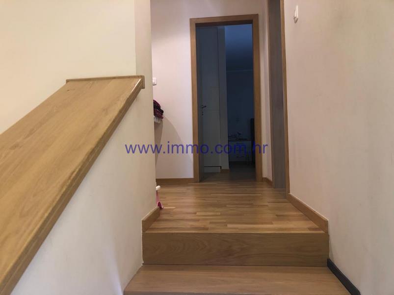 VILLA CON VISTA MARE VICINO A SIBENICO