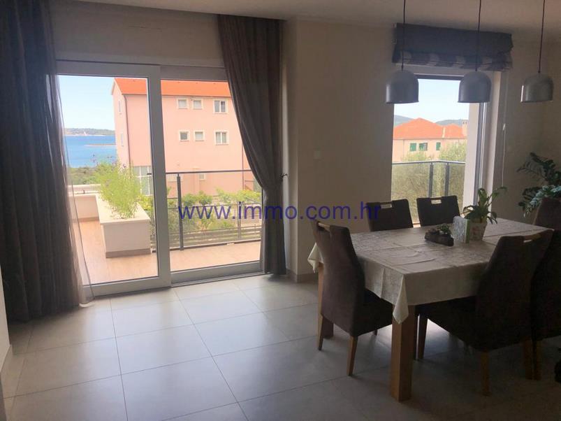 VILLA CON VISTA MARE VICINO A SIBENICO