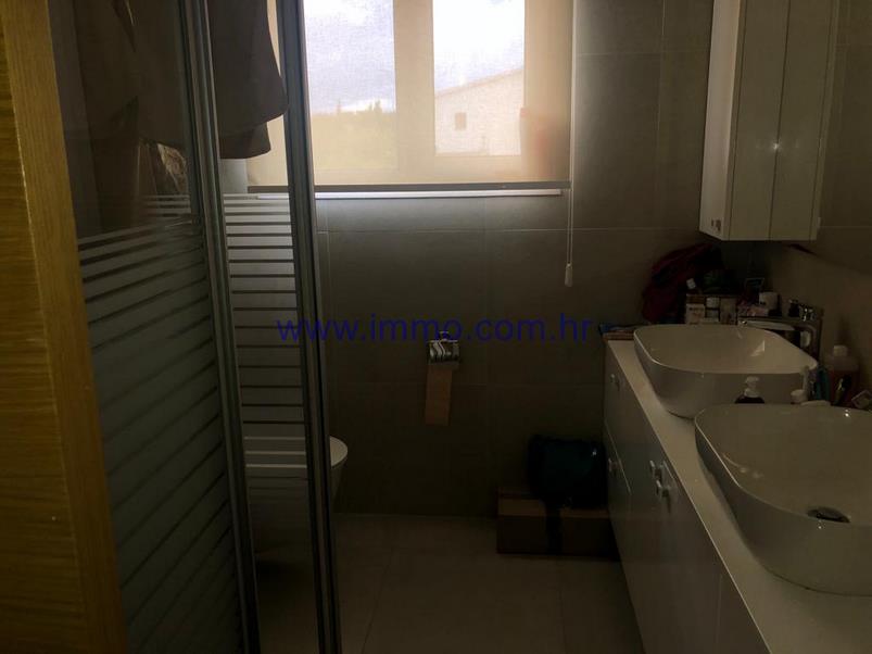 VILLA CON VISTA MARE VICINO A SIBENICO