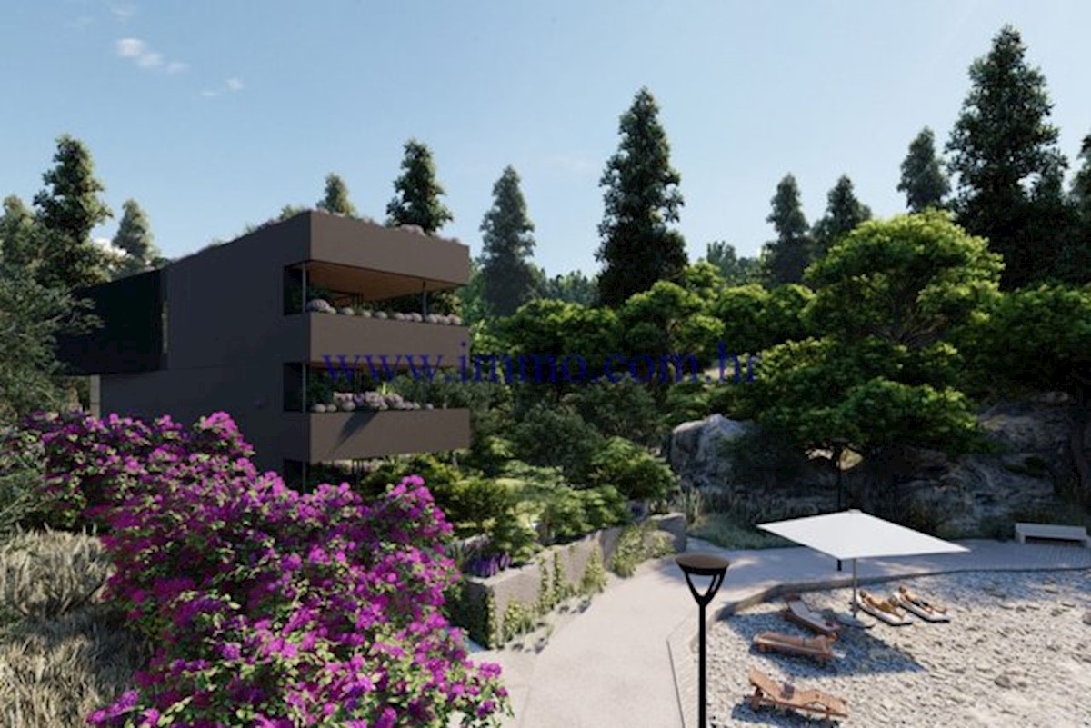 APPARTAMENTI ELITARI NEL PRIMO RANGO VERSO IL MARE