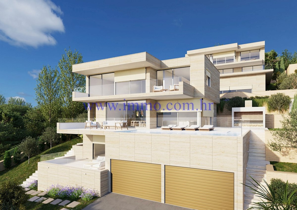 TERRENO EDIFICABILE CON PROGETTO E PERMESSO DI COSTRUIRE