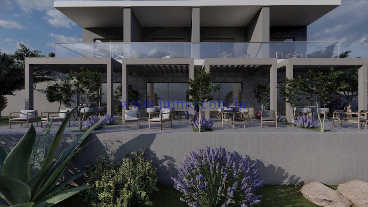 VILLE A SCHIERA IN COSTRUZIONE VICINO AL MARE