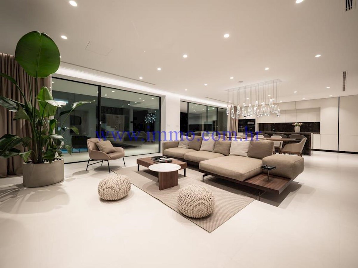 VILLA DI LUSSO CON VISTA MARE PANORAMICA