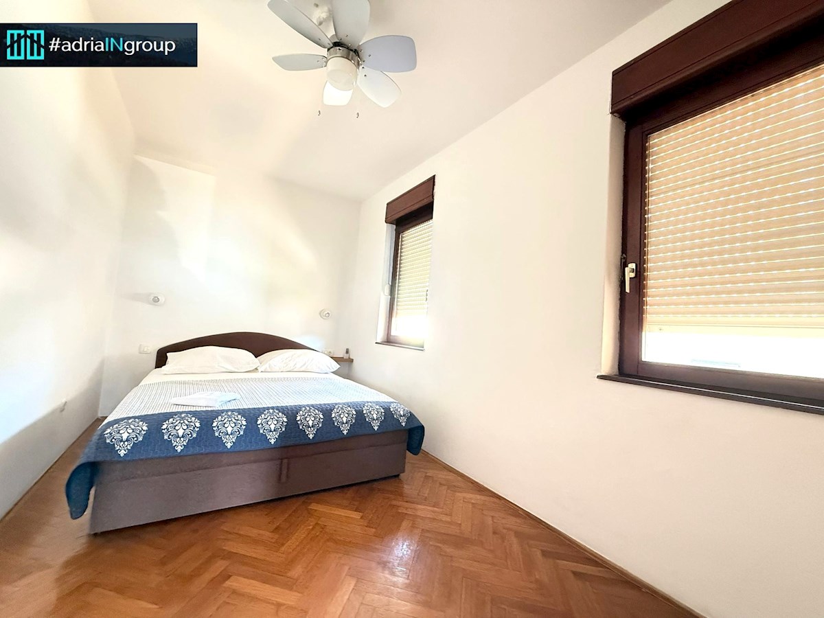 Piccolo edificio residenziale in una posizione attraente - Podstrana / leggi la descrizione