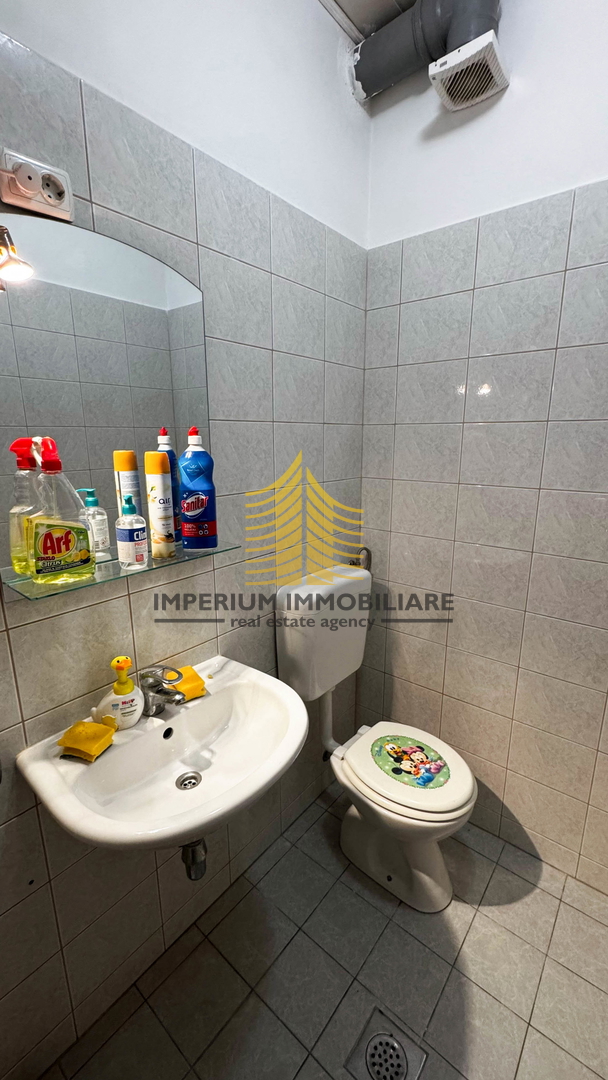 Spazio commerciale, Vendita, Ufficio