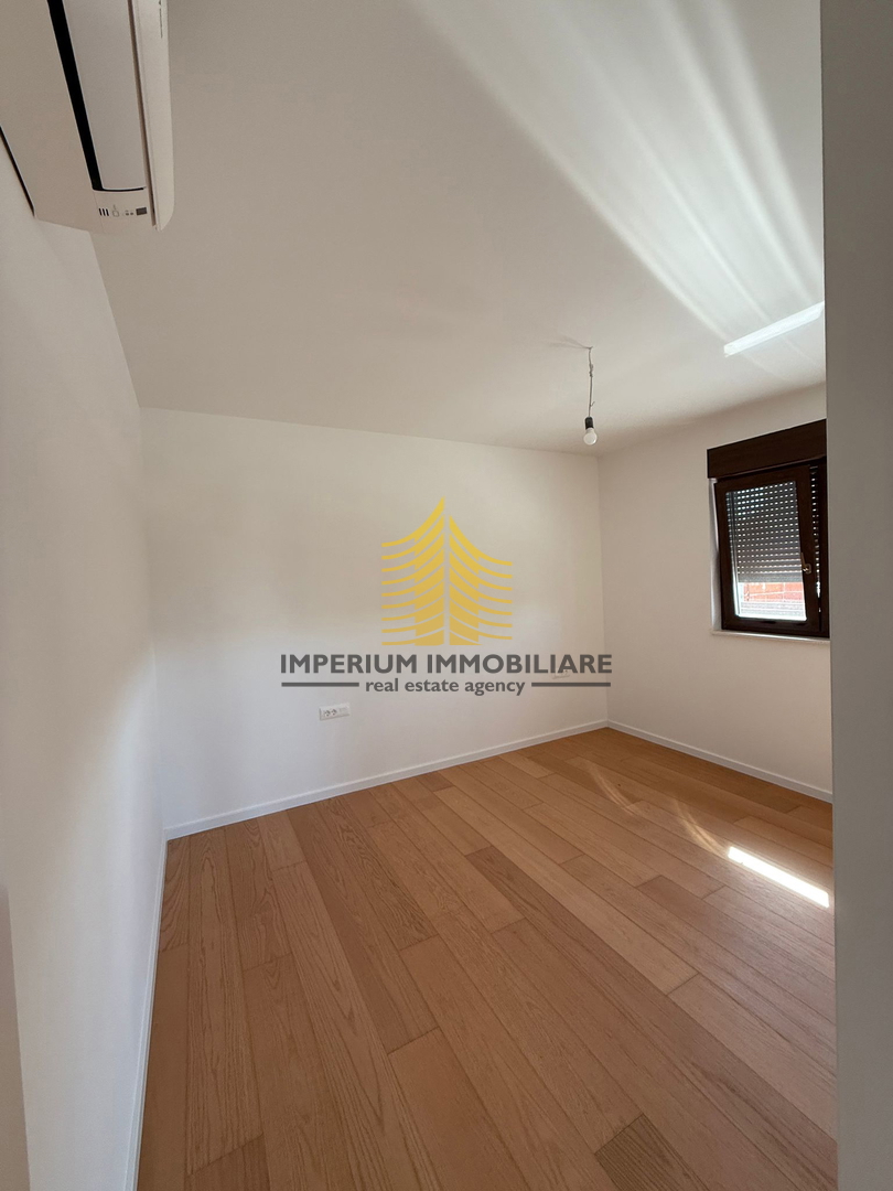 Appartamento, Vendita, Sveti Filip e Giacomo, Turanj, 100m2, 2,5 locali (2 camere + soggiorno)