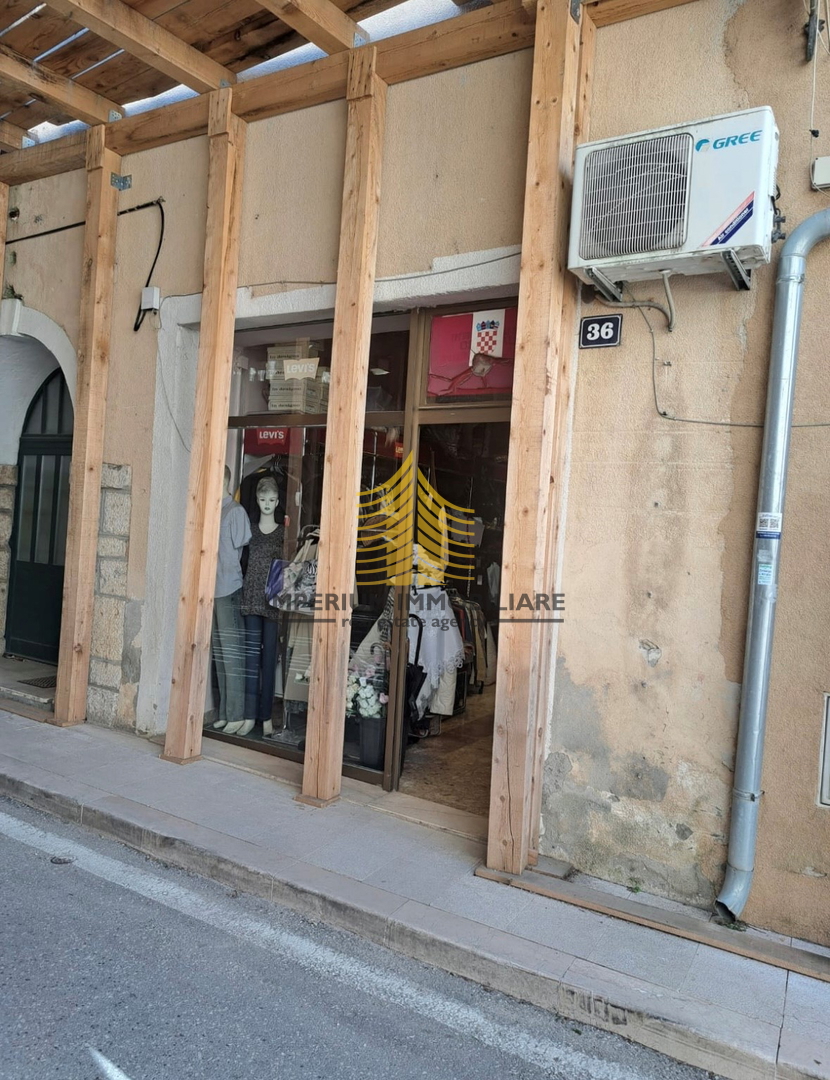 Locale commerciale, Vendita, Obrovac, 36m2, Spazio per servizi