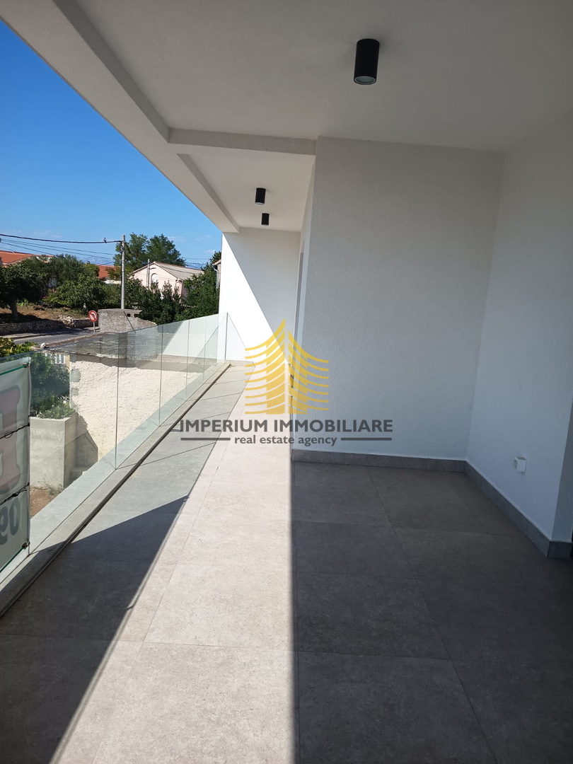 Appartamento, Vendita, Privlaka, 86,89 m2, 2,5 locali (2 camere + soggiorno doppio)