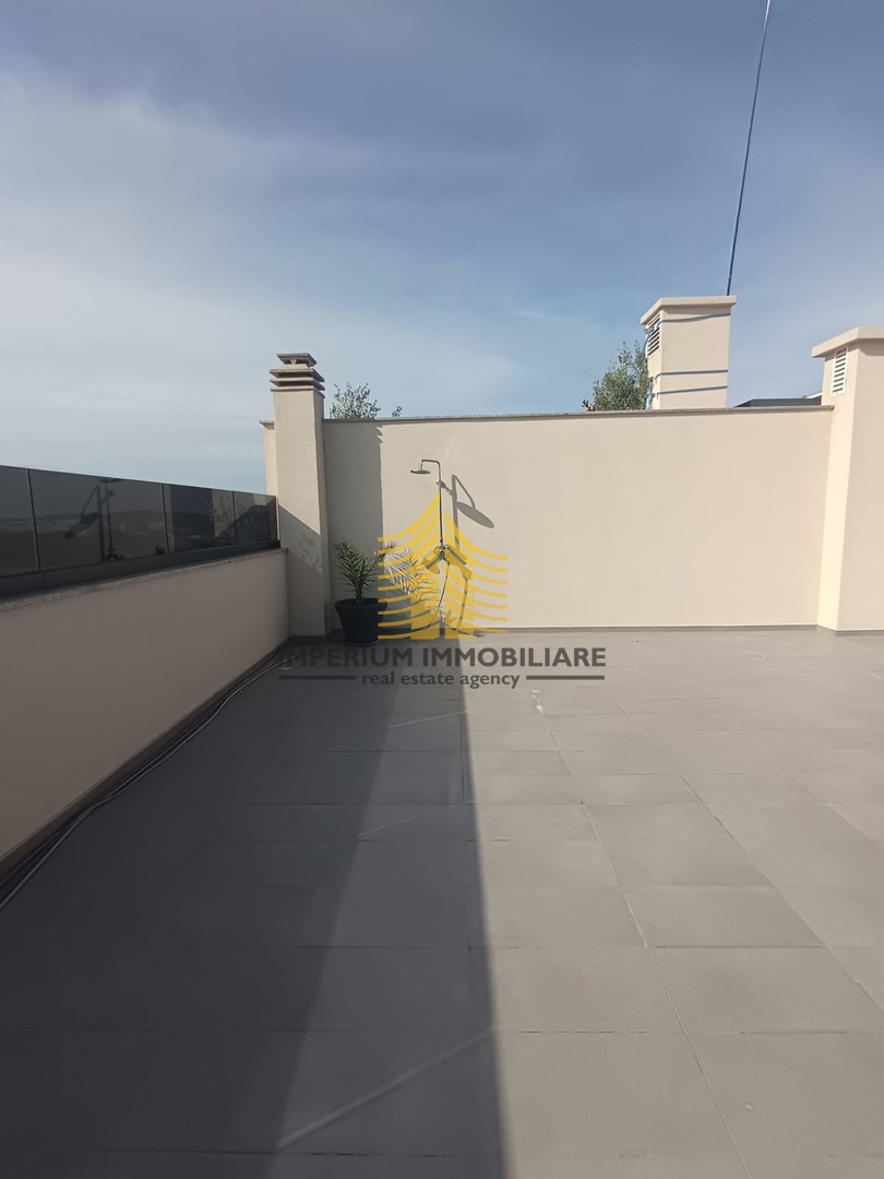 Appartamento, Vendita, Zara, Plovanija, 193m2, 2,5 locali (2 camere + soggiorno doppio)