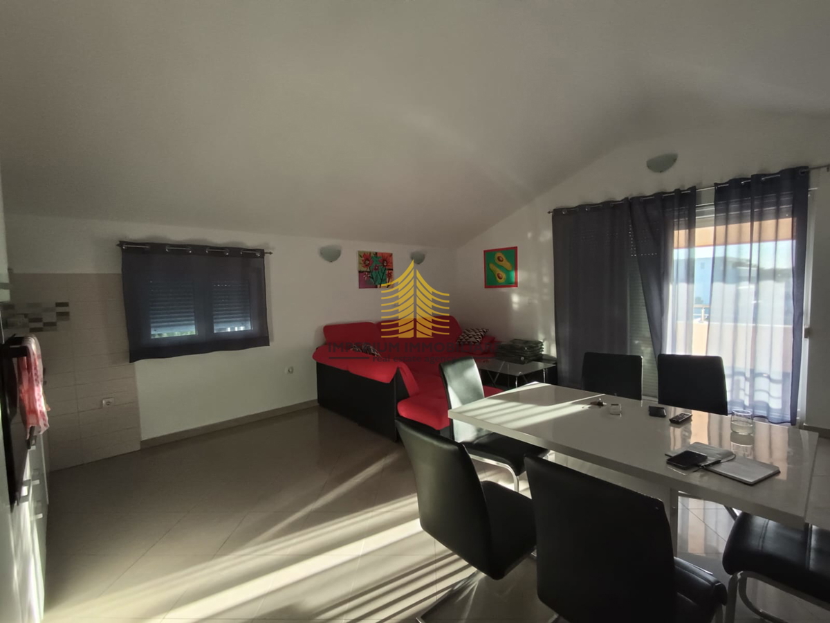 Appartamento, Vendita, Okrug, Okrug Donji, 110m2, 3,5 locali (3 camere + soggiorno doppio)