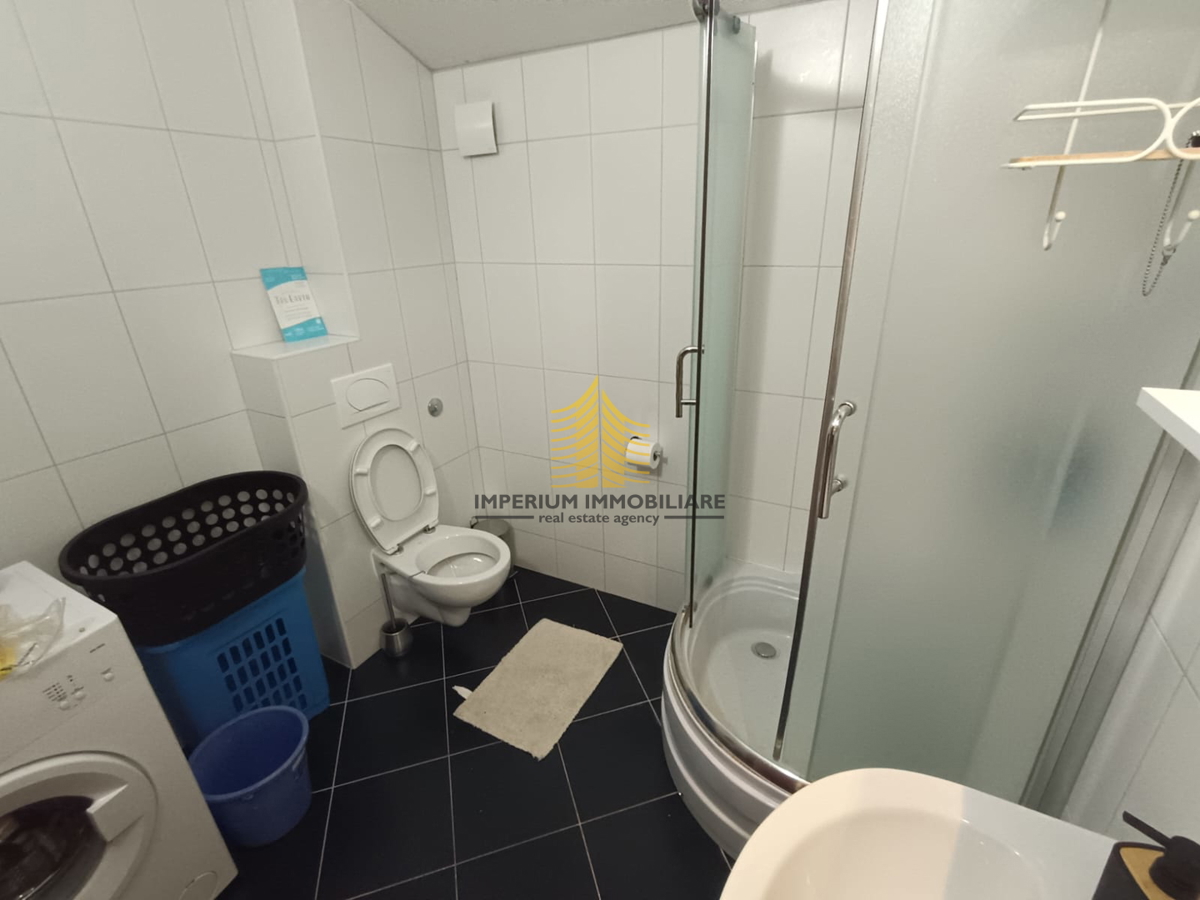 Appartamento, Vendita, Okrug, Okrug Donji, 110m2, 3,5 locali (3 camere + soggiorno doppio)