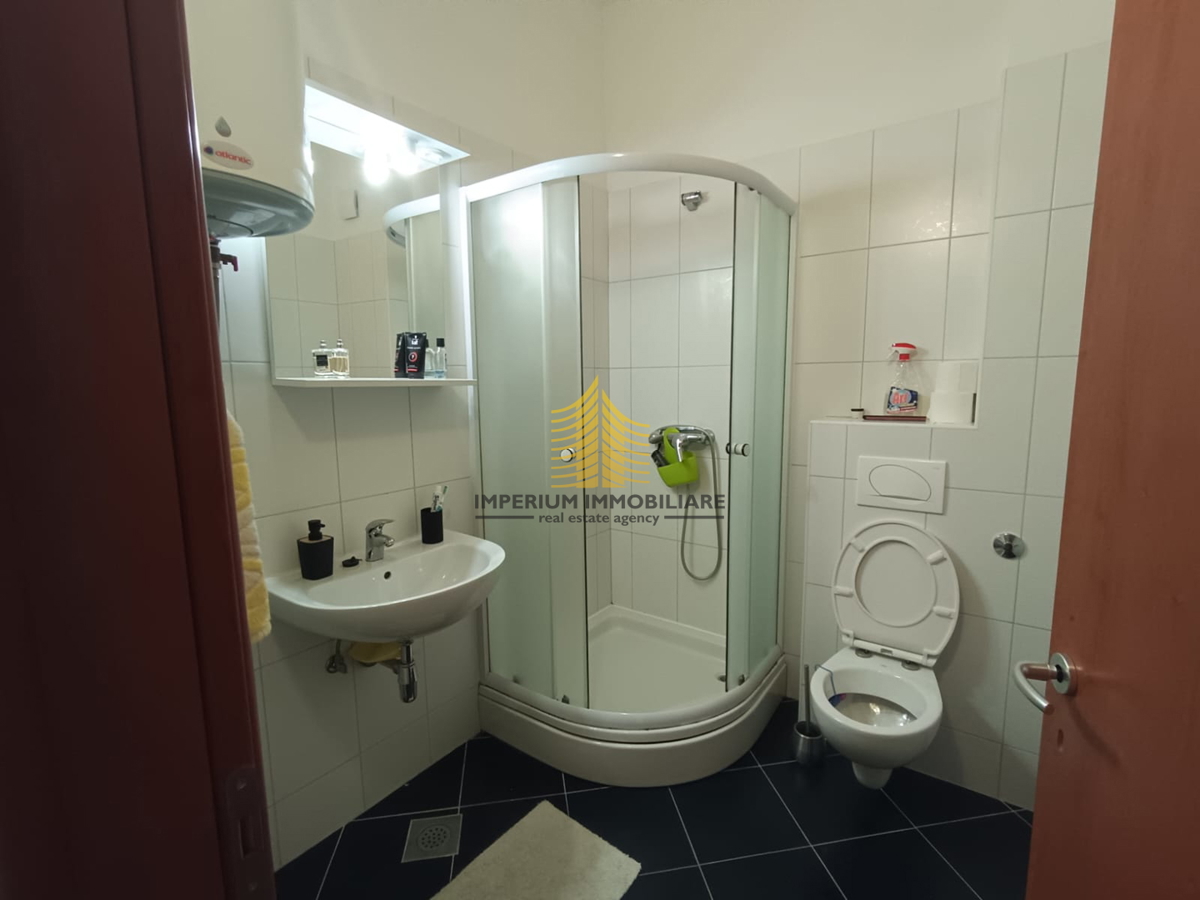 Appartamento, Vendita, Okrug, Okrug Donji, 110m2, 3,5 locali (3 camere + soggiorno doppio)