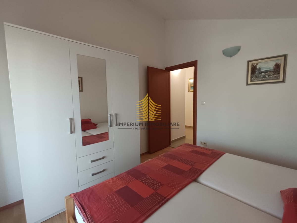 Appartamento, Vendita, Okrug, Okrug Donji, 110m2, 3,5 locali (3 camere + soggiorno doppio)