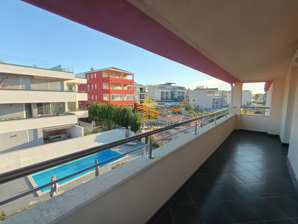 Appartamento, Vendita, Okrug, Okrug Donji, 110m2, 3,5 locali (3 camere + soggiorno doppio)